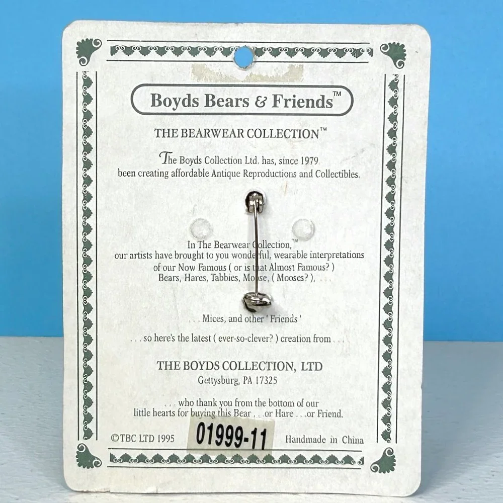 Bearwaer by Boyd's Bears Pin 